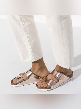 BIRKENSTOCK Arizona Softbed  Sz:36 Mettalic Copper